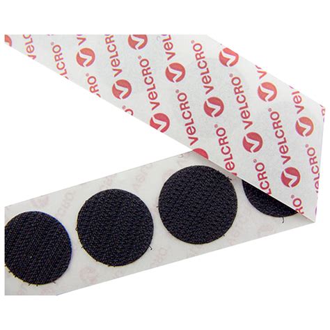 Ejemplo de broches de velcro en diferentes tamaños y colores