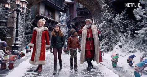 Mamá Noel (Goldie Hawn) en una escena de Crónicas de Navidad 2