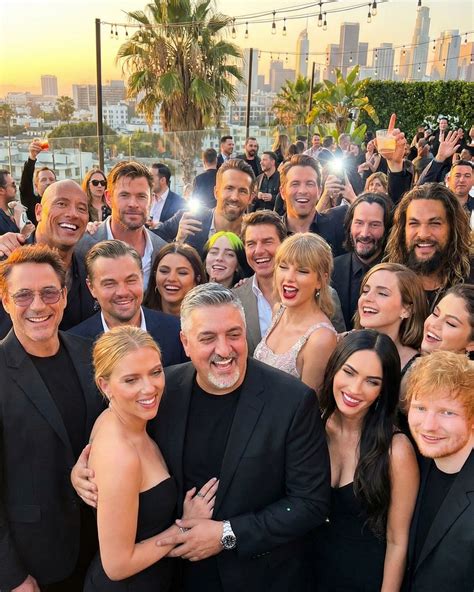 Foto grupal de celebridades veganas