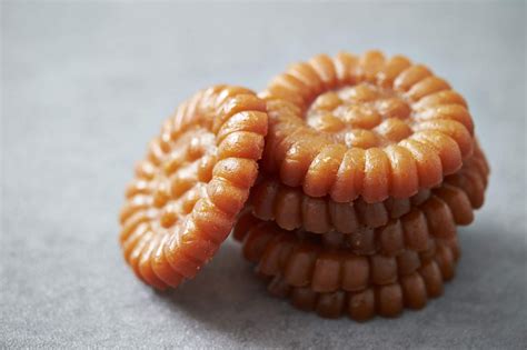 Foto de Yakgwa tradicional con forma de flor