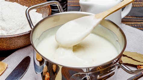 Foto: Bechamel cremosa en preparación