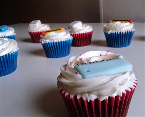 Cupcakes decorados con frosting de queso
