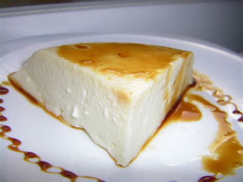 Tarta de cuajada con caramelo líquido