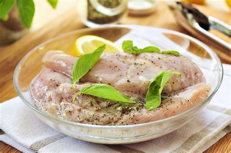 Ingredientes exóticos para marinar alitas de pollo