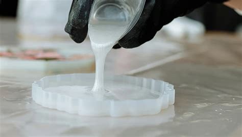 Esquema de la creación de un molde de silicona a partir de un objeto impreso en 3D