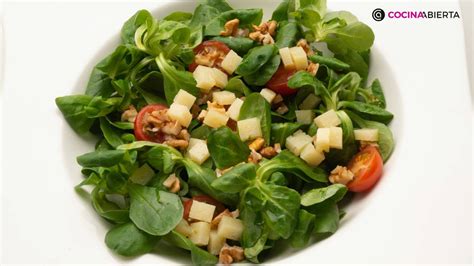 Ensalada con canónigos (mâche)