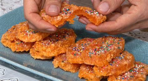 Ilustración de camotillos chilenos secándose al aire, destacando su forma y textura.