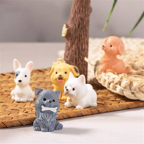 Figuras de animales en miniatura hechas con pastillaje