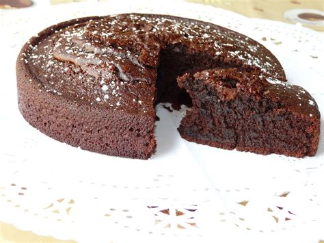 Molde de bizcocho de chocolate sin huevo