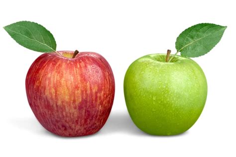 ilustracion de una manzana roja y una manzana verde, con algunas cortadas mostrando el interior