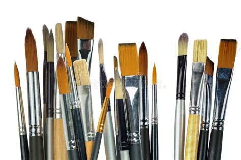 Muestra de varios pinceles profesionales para diferentes técnicas de arte