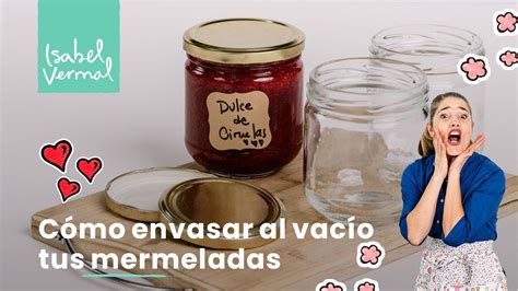 Representación de frascos de mermelada casera sellados al vacío