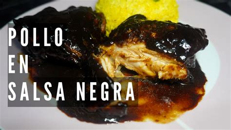 Ingredientes básicos para el pollo en salsa negra: pollo, azúcar, salsa de soya, mostaza, ajos.