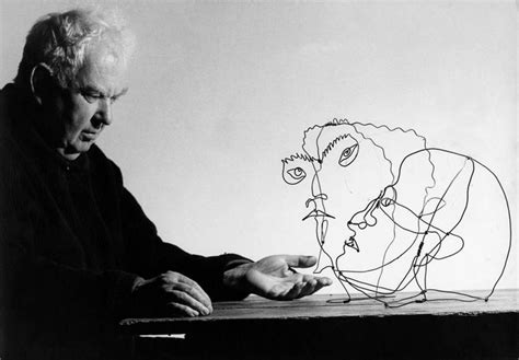 Retrato de Alexander Calder en su estudio