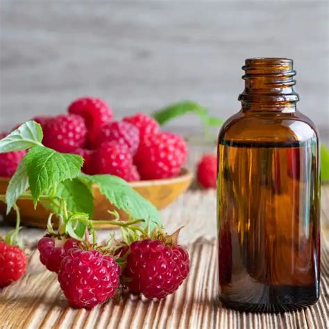 Infografía: Beneficios del aceite de frambuesa en pieles sensibles (reducción de irritación, inflamación y sequedad).