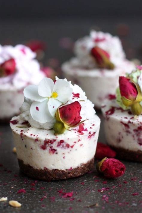 Fotografía de postres veganos variados de Aflora Repostería