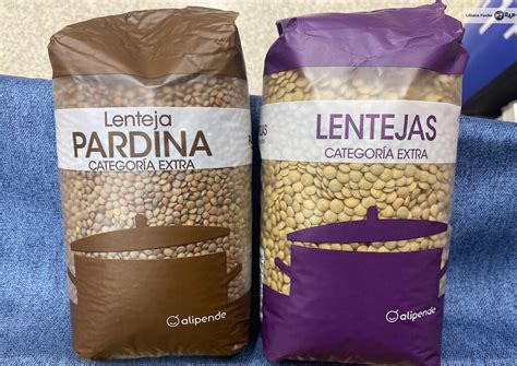 Tabla comparativa visual que destaque las diferencias clave entre Lenteja Pardina y Lenteja Roja (color, piel, remojo, cocción, textura, usos).