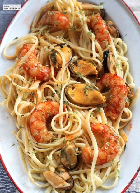 Pasta con mariscos y cilantro