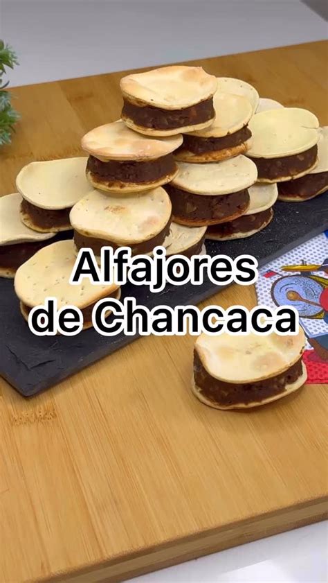 Ingredientes para la salsa de chancaca (chancaca, azúcar, cáscara de naranja)
