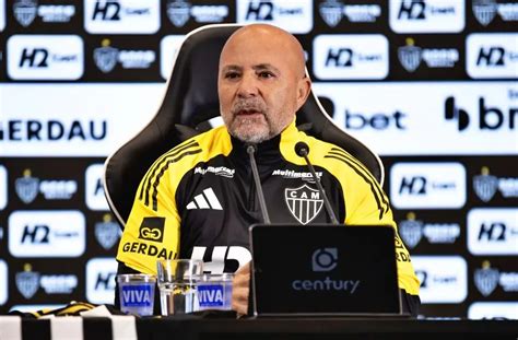 Foto familiar de Jorge Sampaoli con sus hijos