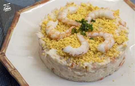 Ensaladilla de alcachofas con gambas y otros vegetales