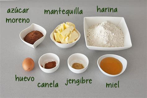 Infografía con los ingredientes clave para galletas de jengibre veganas