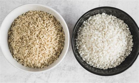 Comparación visual entre arroz blanco, arroz integral y quinoa