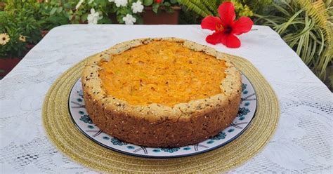 Tarta salada sin harina de avena, con vegetales y queso