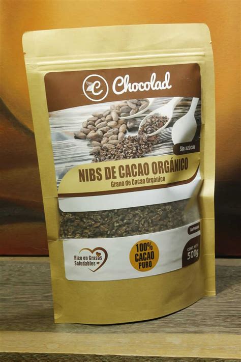 Tabla comparativa de nutrientes entre chocolate negro, con leche y nibs de cacao