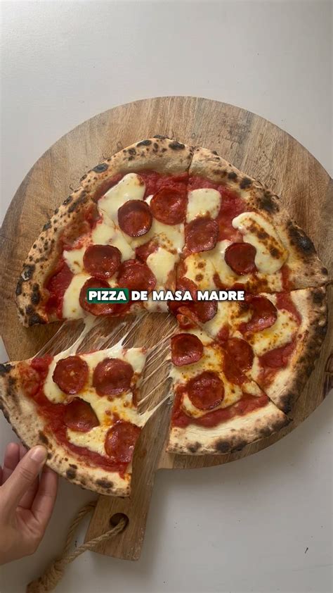 Pizza artesanal con un resultado final perfecto
