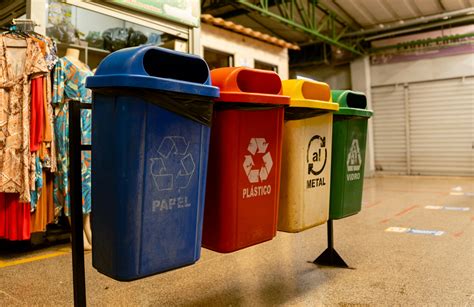 Esquema sobre la clasificación de sostenibilidad pesquera (verde, amarillo, rojo)