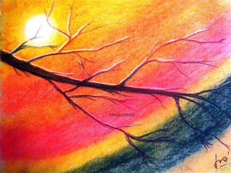 Muestra de obras de arte realizadas con pintura al pastel, destacando la intensidad de colores y texturas.