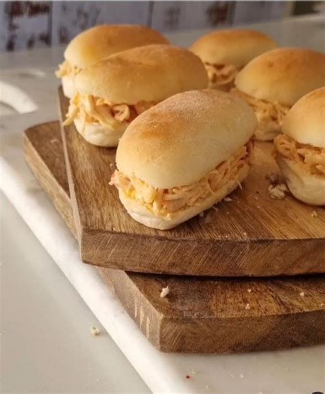 Sándwich de Ave Pimentón reversionado dorado en sartén