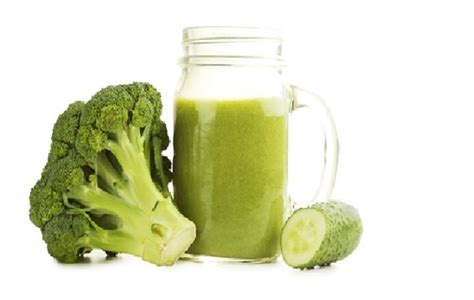 Preparación de un batido con brócoli