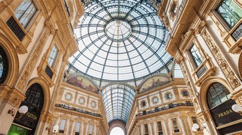 Exterior de la pastelería Marchesi en Galleria Vittorio Emanuele