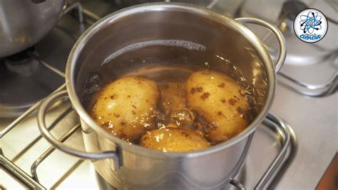 Proceso de cocción de las papas y el caldo en Thermomix