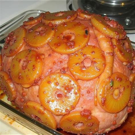 Jamón glaseado con salsa de chipotle y duraznos