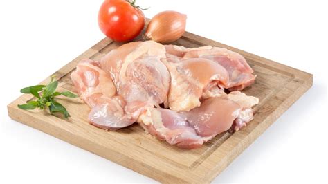 Esquema de un pollo deshuesado para rellenar