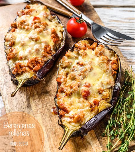 Plato de berenjenas rellenas de carne gratinadas