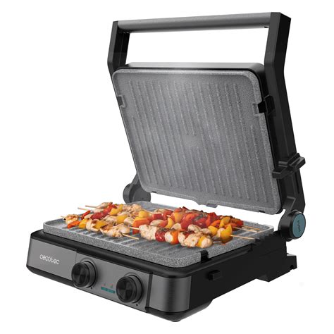 Ejemplo de parrilla eléctrica con superficie dual (grill y plancha)