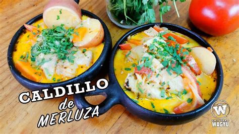 Ingredientes frescos para caldillo de merluza picados y listos para cocinar