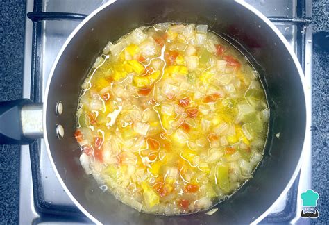 Chupe de locos cremoso con pan