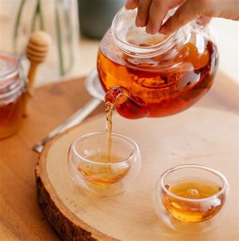 Taza de infusión caliente con linaza