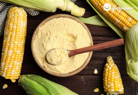 Ingredientes para la Muhlama: queso, mantequilla, harina de maíz y agua