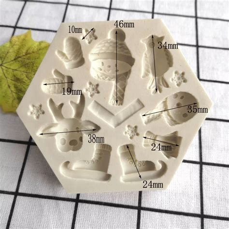 Utensilios y moldes para fondant navideño