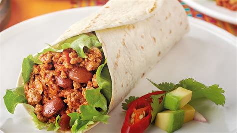 Burritos veganos con chili servidos