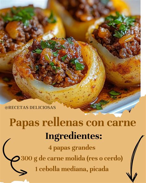 Ingredientes frescos para papas rellenas: carne molida, cebolla, pimentón, champiñones, ajo, especias y papas