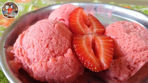 ingredientes para helado de frutilla y leche condensada