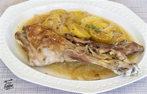 Ingredientes frescos para receta de cabrito al jugo chileno