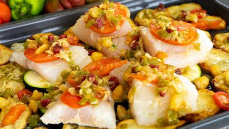Merluza al horno con vegetales
